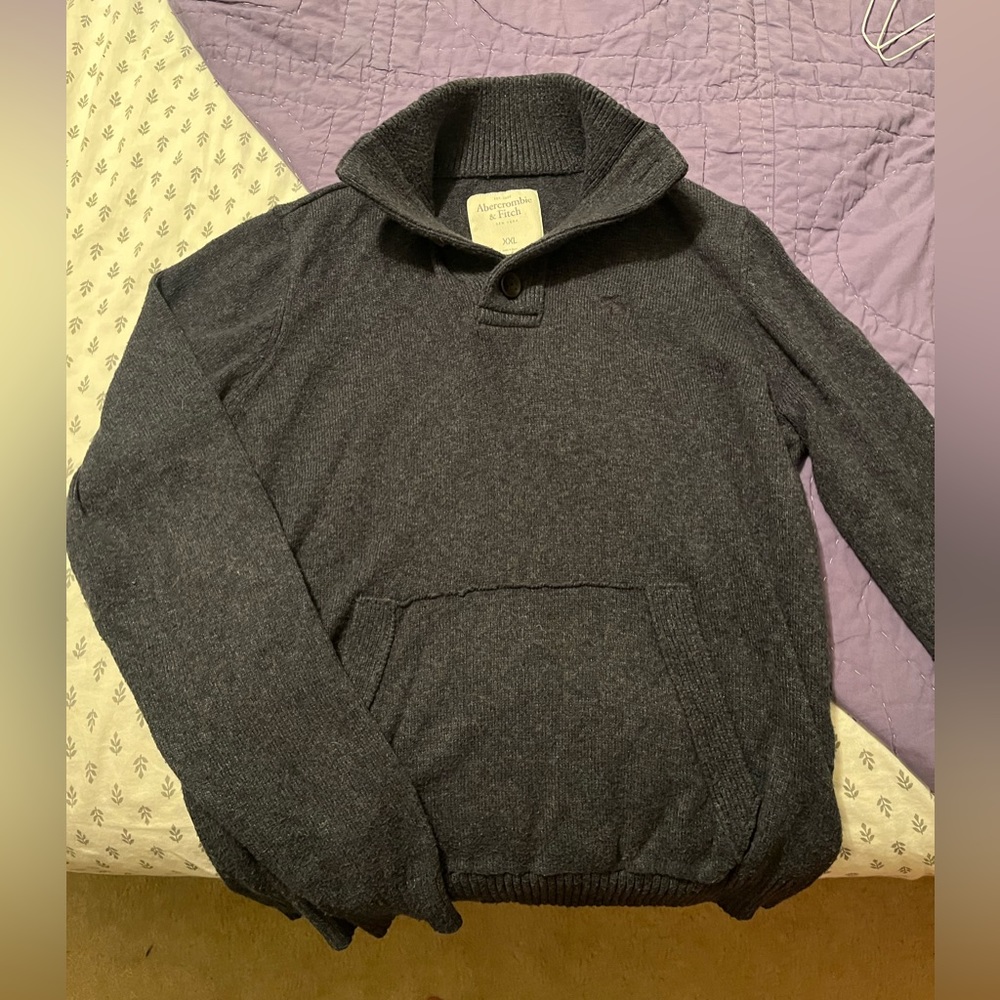 Abercrombie & Fitch XXL Sweater with Pockets